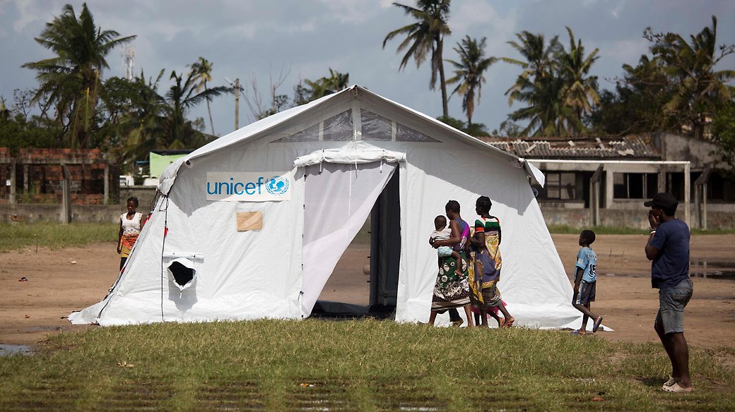 Efter att cyklonen Idai slog till arbetade UNICEF snabbt för att ge barnen vaccin mot kolera.